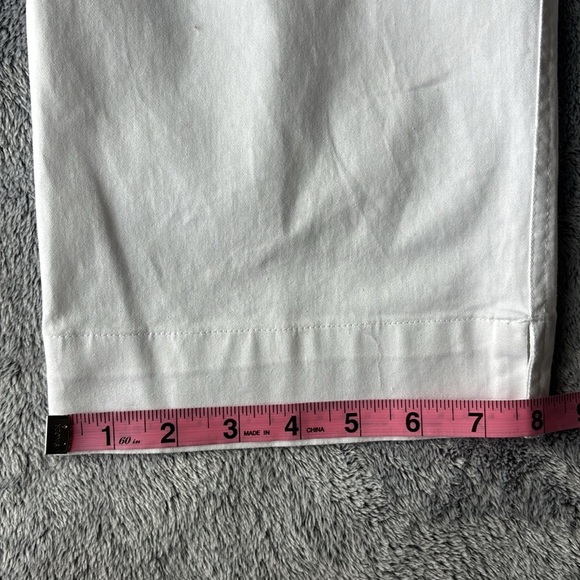 Lauren-Ralph Lauren Active Chino Cropped Pants in White Size 10 EUC - Picture 7 of 7